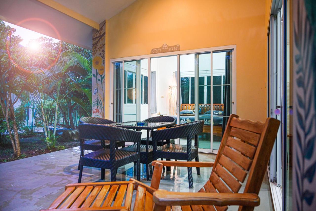 Chill Out Village Ao Nam Mao Екстер'єр фото